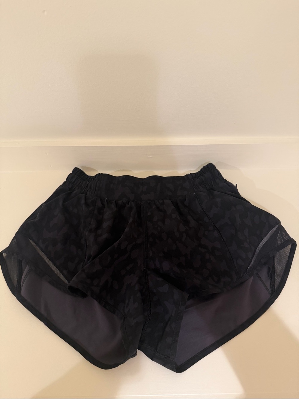 Lululemon Patterned Running Shorts (size 4)